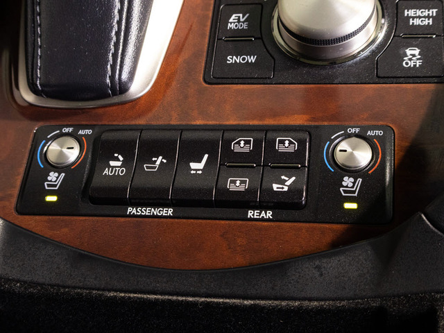 エアシート&シートヒーター機能付きで年中快適にお過ごし可能!