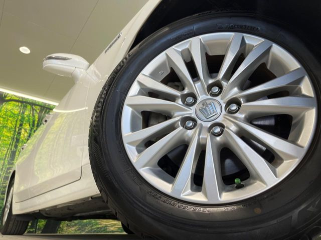 �y����16�C���`�A���~�z�C�[���z�O�ςɃ}�b�`���������A���~�z�C�[���𑕒����Ă���܂��B�e��ЊO�A���~�z�C�[����A�X�^�b�h���X�^�C�����戵�����Ă���܂��B���񂲑��k����������