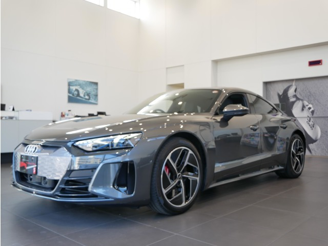 e-tron GT クワトロ4WD