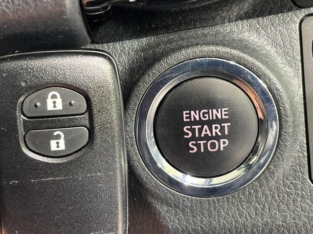 �y�X�}�[�g�L�[�z�J�o����|�P�b�g�ɓ��ꂽ�܂܂ł��h�A�̎{���E�������\�ȃX�}�[�g�L�[�𑕔��B�G���W���̃I���E�I�t�����J�M�����o���K�v����������Ƃ��Ă��֗��ł���