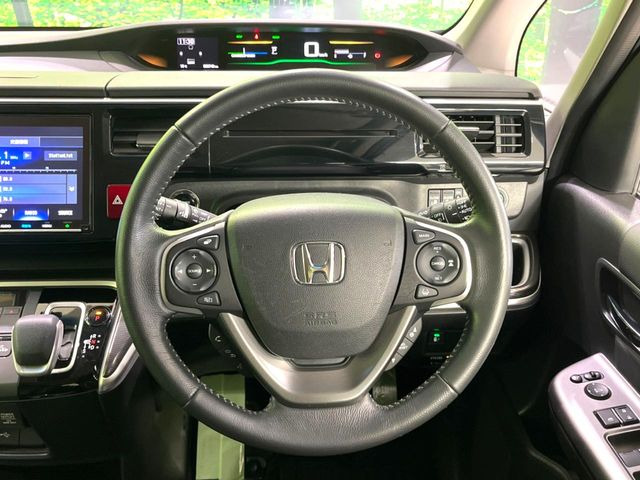 �y�����v�����X�e�A�����O�z�㎿�Ȋv���g�p���邱�ƂŁA��ɂ����������݂ƂĂ��^�]���₷���n���h���ł���