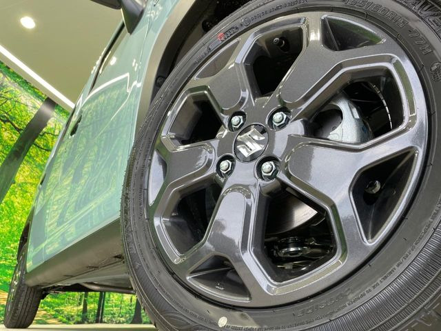 �y����15�C���`�A���~�z�C�[���z�O�ςɃ}�b�`���������A���~�z�C�[���𑕒����Ă���܂��B�e��ЊO�A���~�z�C�[����A�X�^�b�h���X�^�C�����戵�����Ă���܂��B���񂲑��k����������