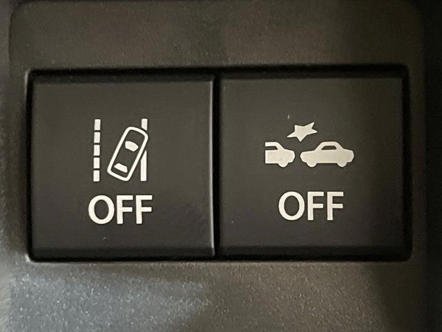 【スズキ セーフティサポート】走行中に前方の車両等を認識し、衝突しそうな時は警報とブレーキで衝突回避と被害軽減をアシスト。より安全にドライブをお楽しみいただけます。