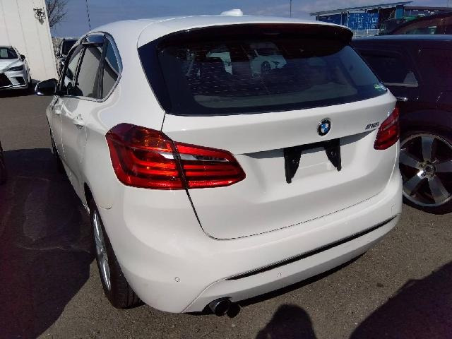 2シリーズアクティブツアラー218i