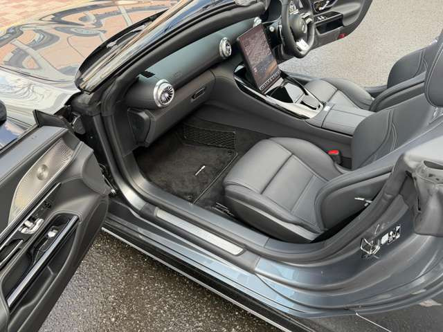 AMG���S����A���~�j���E���X�J�b�t�v���[�g�EAMG���S����t���A�}�b�g�B