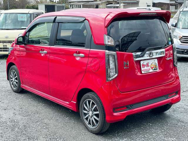 ���X�ł͌y�����Ԃ��畁�ʎԂ܂ŕ��L���I�[�����[�J�[�̎Ԏ�E�F�E�O���[�h��L�x�ɑ����Ă���܂��B