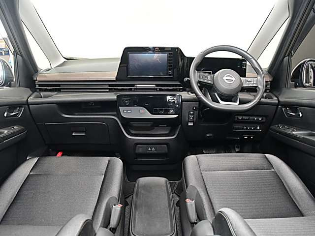 セレナ1.4 e-POWER ハイウェイスターV