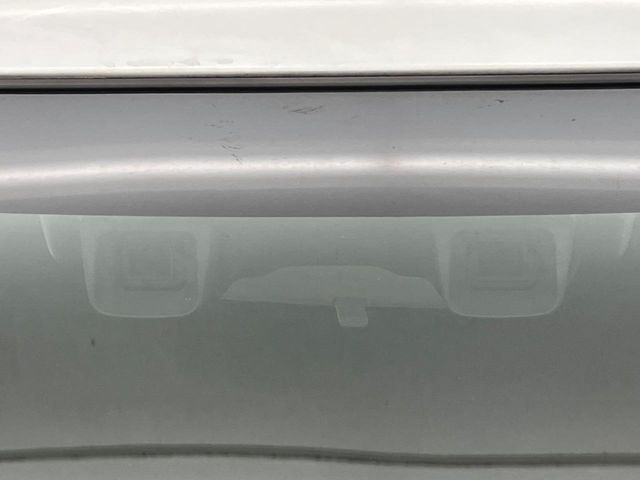 【スズキ セーフティサポート】走行中に前方の車両等を認識し、衝突しそうな時は警報とブレーキで衝突回避と被害軽減をアシスト。より安全にドライブをお楽しみいただけます。