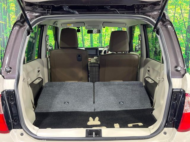 ���i�̂���������ʋ΁A���}���ɏ\���ȉ׎��X�y�[�X���m�ۂ��Ă���܂��B�Z�J���h�V�[�g��|���ƁA�傫�ȉו��̐ύڂ��\�ł���