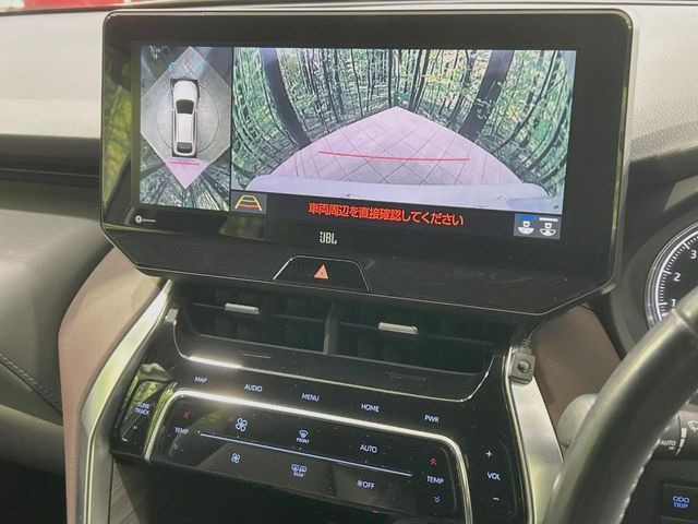 �y�p�m���~�b�N�r���[���j�^�[�z��p�̃J�����ɂ��A�ォ�猩���낵���悤�Ȏ��_��360�x�N���}�̎��͂��m�F���邱�Ƃ��ł��܂������p�������m�F���₷���A�����ꏊ�ł̐؂�Ԃ��⒓�Ԃ��X���[�Y�ɍs���܂��B