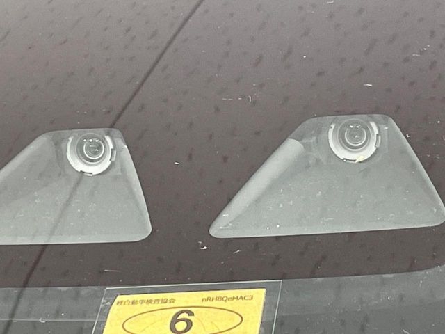 �y�X�}�[�g�A�V�X�g�z���s���ɑO���̎ԗ�����F�����A�Փ˂������Ȏ��͌x��ƃu���[�L�ŏՓˉ���Ɣ�Q�y�����A�V�X�g�B�����S�Ƀh���C�u�����y���݂��������܂��B