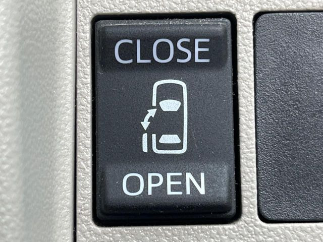 【パワースライドドア】スマートキーや運転席のスイッチでスライドドアの開閉が可能♪電動だから力を入れてドアを開ける必要が無く、小さいお子様でも、重い荷物を持っている時もラクに開け閉めできます♪