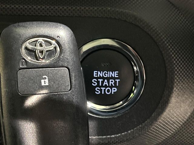 �y�X�}�[�g�L�[�z�J�o����|�P�b�g�ɓ��ꂽ�܂܂ł��h�A�̎{���E�������\�ȃX�}�[�g�L�[�𑕔��B�G���W���̃I���E�I�t�����J�M�����o���K�v����������Ƃ��Ă��֗��ł���