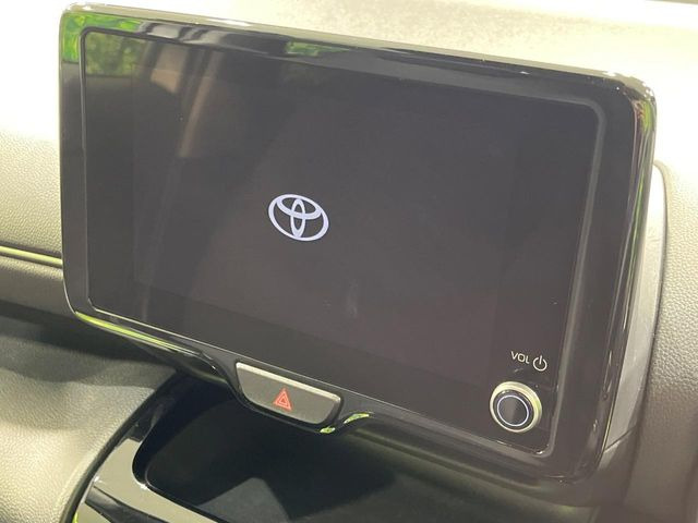 �y8�C���` �f�B�X�v���C�I�[�f�B�I�z���ʂ̃f�B�X�v���C��AppleCarPlay��AndroidAuto�����p�\�B�傫�ȉ�ʂŃX�}�z�i�r�A�v���������p���������܂���