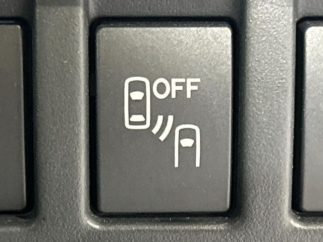 �y�����r�[�N���f�B�e�B�N�V�����z���s���A�h�A�~���[�̎��p�ɂȂ�₷���ӏ��Ɍ㑱�Ԃ��ڋ߂���ƃT�C�h�~���[�t�߂Ɍx����\���A�h���C�o�[�ɒ��ӊ��N�ƁA����̍ۂ̓n���h��������A�V�X�g�����܂��B