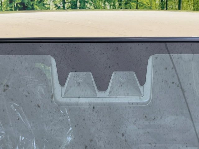 �y�X�}�[�g�A�V�X�g�z���s���ɑO���̎ԗ�����F�����A�Փ˂������Ȏ��͌x��ƃu���[�L�ŏՓˉ���Ɣ�Q�y�����A�V�X�g�B�����S�Ƀh���C�u�����y���݂��������܂��B