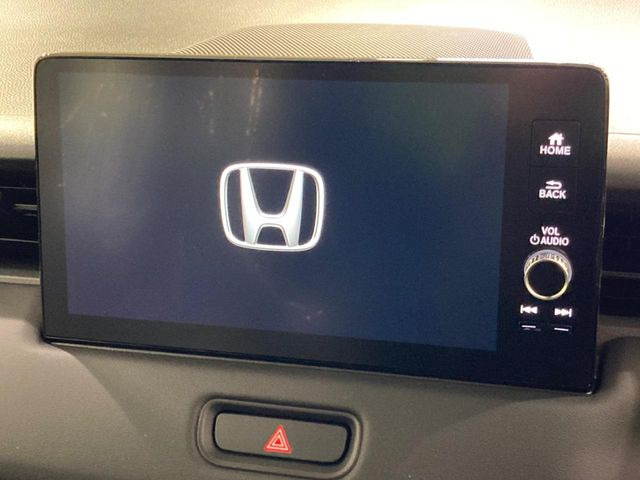 【9インチ ホンダコネクトディスプレイ】視認性の高い大画面ディスプレイでナビの使用や、お持ちのスマートフォンと連携したbluetoothでの音楽再生が可能です♪