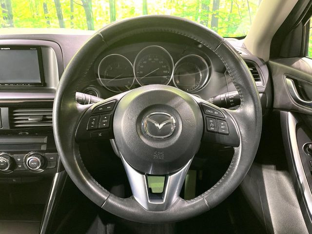 �y�����v�����X�e�A�����O�z�㎿�Ȋv���g�p���邱�ƂŁA��ɂ����������݂ƂĂ��^�]���₷���n���h���ł���