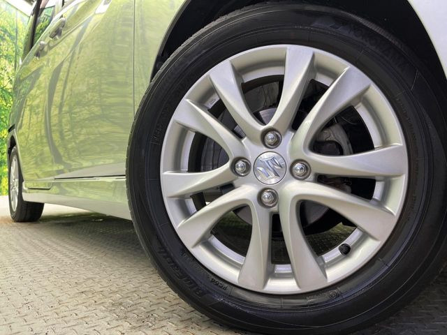 【純正15インチアルミホイール】外観にマッチした純正アルミホイールを装着しております。各種社外アルミホイールや、スタッドレスタイヤも取扱いしております。是非ご相談ください♪