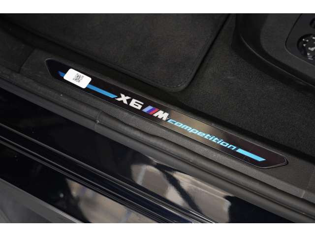 �X�J�b�t�v���[�g�ɂ�X6M�R���y�e�B�V�����̏؂Ƃ��ĕ��������܂�Ă���܂��B