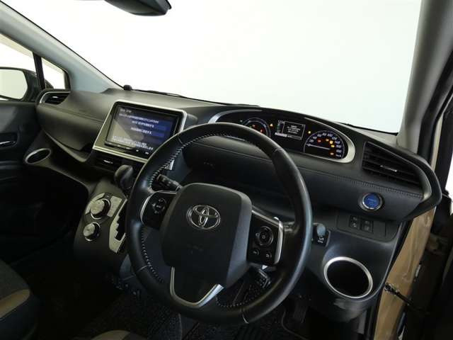 シエンタハイブリッド 1.5 ファンベース G グランパー