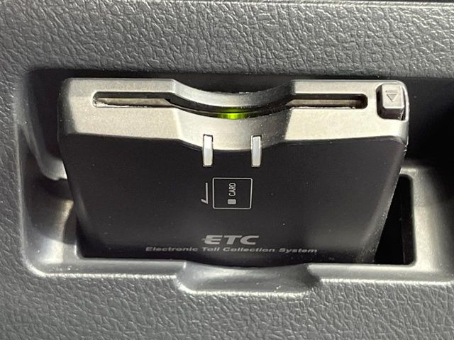 【ETC】高速道路の料金所をストレスなく通過!話題のスポットやサービスエリアに多い「スマートIC」利用時は必須のアイテムです。当店でセットアップを実施、ご納車当日からすぐにご利用いただけます!