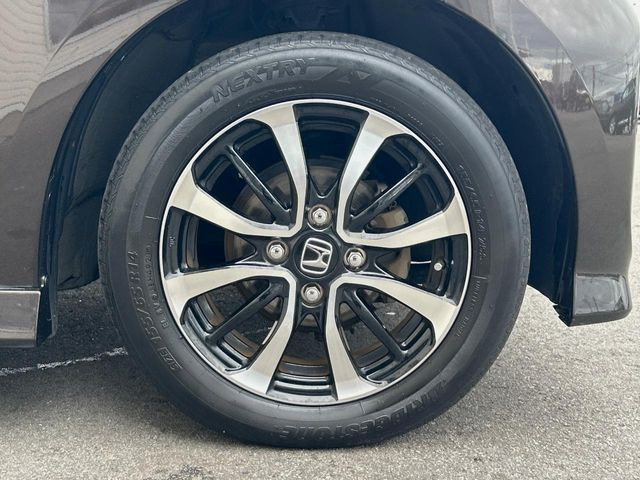 �y����14�C���`�A���~�z�C�[���z�O�ςɃ}�b�`���������A���~�z�C�[���𑕒����Ă���܂��B�e��ЊO�A���~�z�C�[����A�X�^�b�h���X�^�C�����戵�����Ă���܂��B���񂲑��k����������