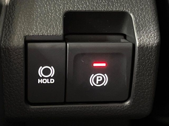 �y�I�[�g�u���[�L�z�[���h�z�M���҂���a�؂Œ�Ԏ��Ƀu���[�L���瑫�𗣂��Ă��A��~��Ԃ�ێ����Ă���܂��B�O�i����Ƃ��̓A�N�Z���𓥂߂Ύ����ŉ��������̂ň��S��X���^�]���y�ɂȂ�܂���