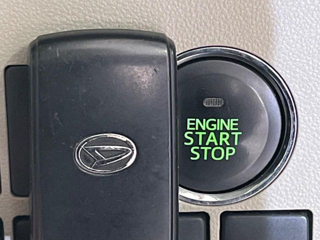 �y�L�[�t���[�V�X�e���z�J�o����|�P�b�g�ɓ��ꂽ�܂܂ł��h�A�̎{���E�������\�ȃX�}�[�g�L�[�𑕔��B�G���W���̃I���E�I�t�����J�M�����o���K�v����������Ƃ��Ă��֗��ł���