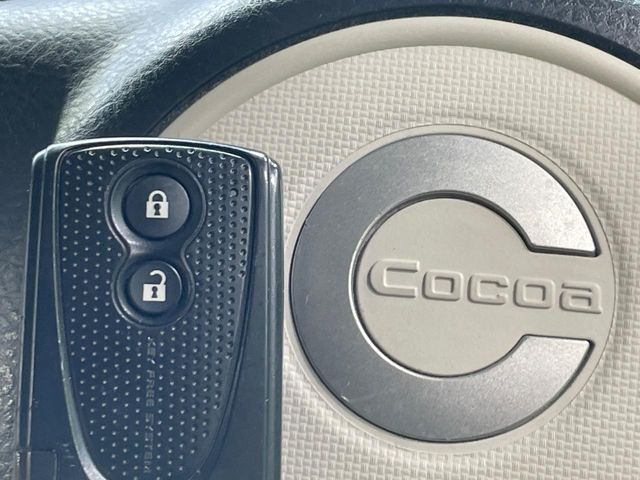 �y�L�[�t���[�V�X�e���z�J�o����|�P�b�g�ɓ��ꂽ�܂܂ł��h�A�̎{���E�������\�ȃX�}�[�g�L�[�𑕔��B�G���W���̃I���E�I�t�����J�M�����o���K�v����������Ƃ��Ă��֗��ł���