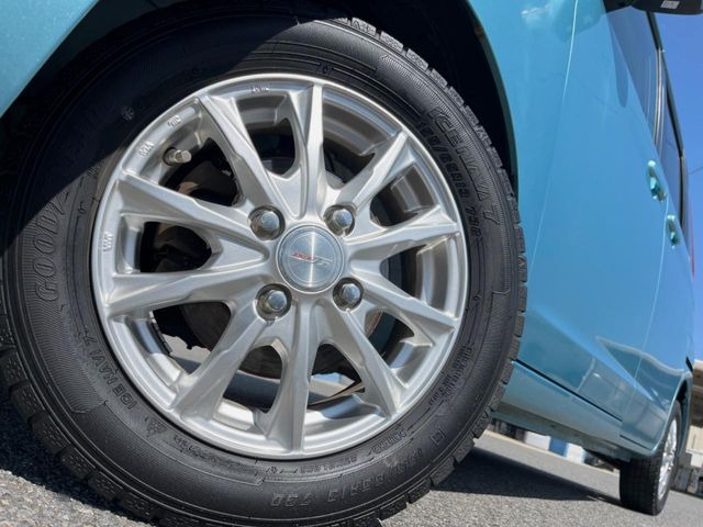 �y13�C���`�A���~�z�C�[���z�O�ςɃ}�b�`�����A���~�z�C�[���𑕒����Ă���܂��B�e��A���~�z�C�[����A�X�^�b�h���X�^�C�����戵�����Ă���܂��B���񂲑��k����������