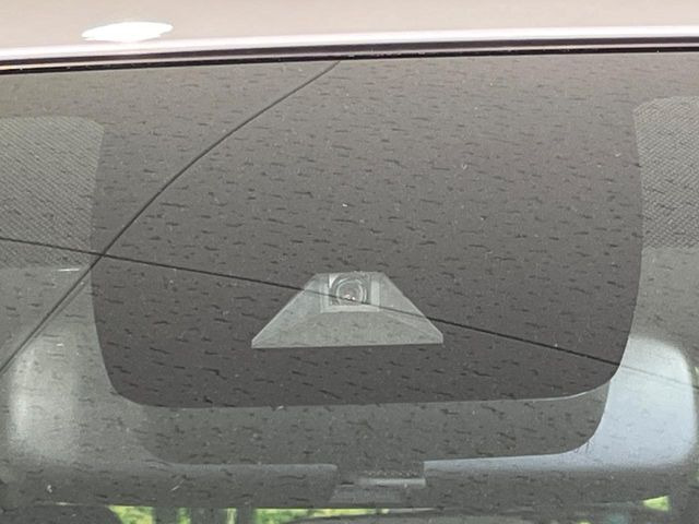 �y�g���^�Z�[�t�e�B�Z���X�z���s���ɑO���̎ԗ�����F�����A�Փ˂������Ȏ��͌x��ƃu���[�L�ŏՓˉ���Ɣ�Q�y�����A�V�X�g�B�����S�Ƀh���C�u�����y���݂��������܂��B