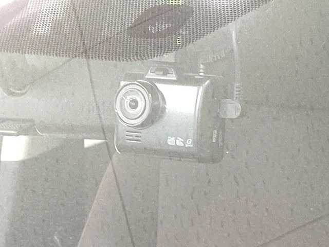 �y�h���C�u���R�[�_�[�z���S�E���S�ȃJ�[���C�t�ɕK�{�̃h���C�u���R�[�_�[�𑕔�!���s���͂������A������^�]�⎖�̂ɑ��������ۂ̏󋵂��f���ŋL�^���A����̃��X�N�ɔ����܂��B