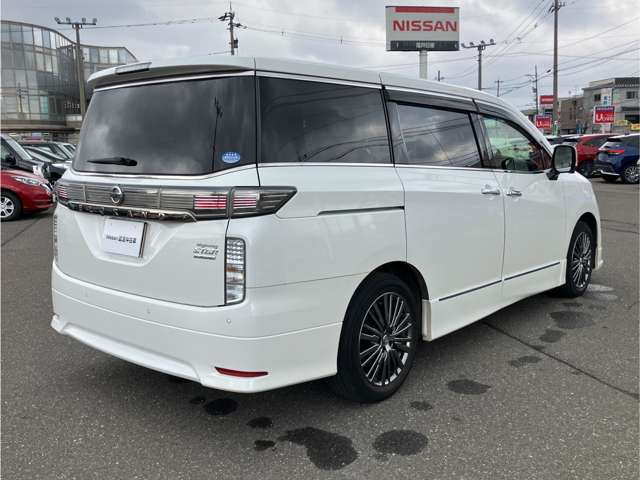 エルグランド2.5 250ハイウェイスターS アーバンクロム