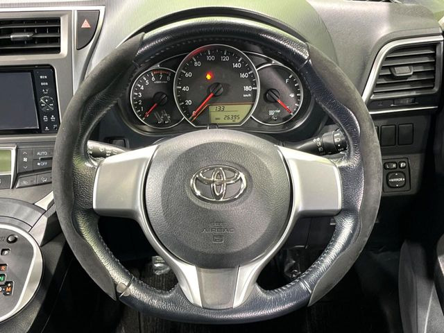 �y�X�e�A�����O�X�C�b�`�z�^�]���A�O������ڐ������炷���ƂȂ��A�I�[�f�B�I���̑��삪�\�ȕ֗��@�\!���S&���K�ȃh���C�u�����o���Ă���܂���