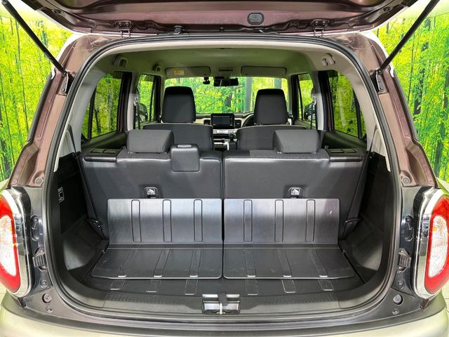 ���i�̂���������ʋ΁A���}���ɏ\���ȉ׎��X�y�[�X���m�ۂ��Ă���܂��B�Z�J���h�V�[�g��|���ƁA�傫�ȉו��̐ύڂ��\�ł���