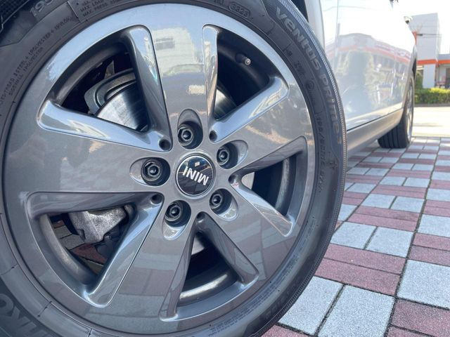 ������16�C���`�A���~�z�C�[��:�A���ԂȂ�ł͂̑�z����������x����z�C�[���Ƒ����ł�!���{�Ԃ̑���Ɋ���Ă�����ɂ����Б̊����Ē��������قǁA�������x���ł܂Ƃ܂��Ă��܂�!