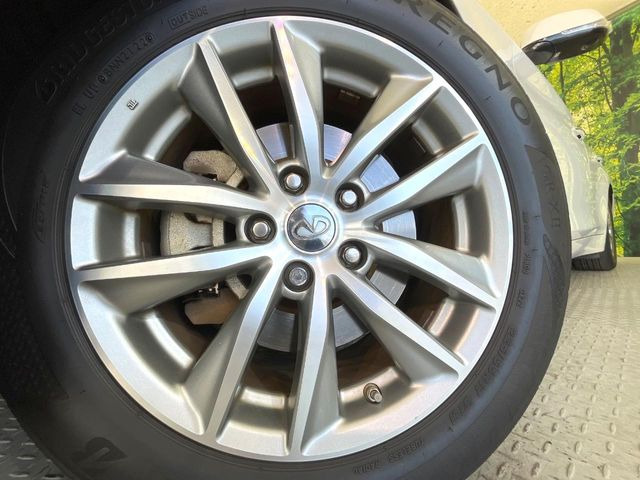 �y�����A���~17�C���`�z�C�[���z�O�ςɃ}�b�`���������A���~�z�C�[���𑕒����Ă���܂��B�e��ЊO�A���~�z�C�[����A�X�^�b�h���X�^�C�����戵�����Ă���܂��B���񂲑��k����������