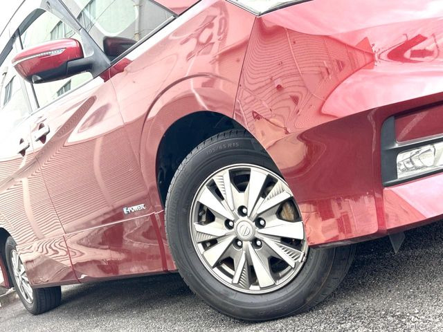 �y����15�C���`�A���~�z�C�[���z�O�ςɃ}�b�`���������A���~�z�C�[���𑕒����Ă���܂��B�e��ЊO�A���~�z�C�[����A�X�^�b�h���X�^�C�����戵�����Ă���܂��B���񂲑��k����������