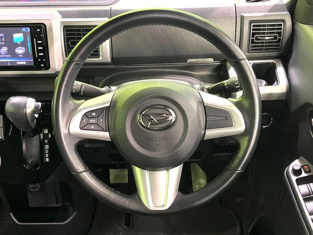 �y�����v�����X�e�A�����O�z�㎿�Ȋv���g�p���邱�ƂŁA��ɂ����������݂ƂĂ��^�]���₷���n���h���ł���