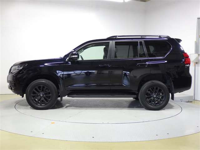ランドクルーザープラド2.8 TX Lパッケージ マットブラック エディション ディーゼル 4WD