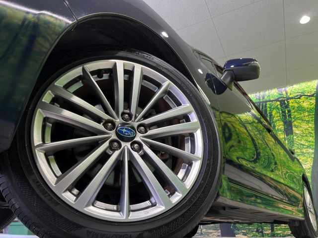 �y����17�C���`�A���~�z�C�[���z�O�ςɃ}�b�`���������A���~�z�C�[���𑕒����Ă���܂��B�e��ЊO�A���~�z�C�[����A�X�^�b�h���X�^�C�����戵�����Ă���܂��B���񂲑��k����������