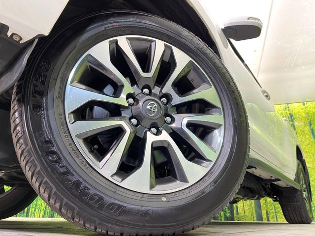 �y����19�C���`�A���~�z�C�[���z�O�ςɃ}�b�`���������A���~�z�C�[���𑕒����Ă���܂��B�e��ЊO�A���~�z�C�[����A�X�^�b�h���X�^�C�����戵�����Ă���܂��B���񂲑��k����������