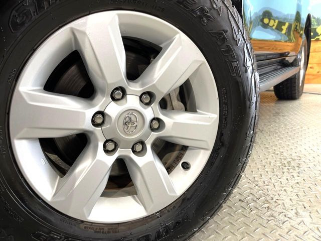 �y����17�C���`�A���~�z�C�[���z�O�ςɃ}�b�`���������A���~�z�C�[���𑕒����Ă���܂��B�e��ЊO�A���~�z�C�[����A�X�^�b�h���X�^�C�����戵�����Ă���܂��B���񂲑��k����������