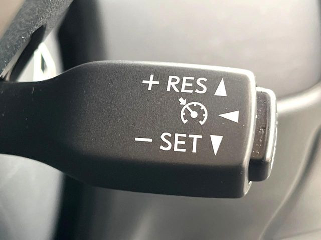 �y�N���[�Y�R���g���[���z�������H�����N���N���s�B�A�N�Z���𗣂��Ă���葬�x�ő��s���ł��A�������^�]���̕��S���y��!�����E�������ȒP�ȃX�C�b�`����Œ����ł��܂��B