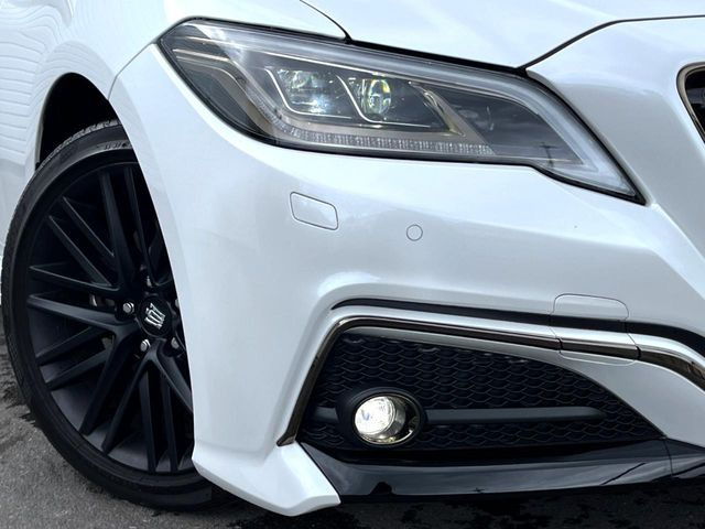 �y�O��LED�w�b�h���C�g�z�X�^�C���b�V���Ȍ����ڂ̎O��LED�w�b�h���C�g�𑕔���X�^�C�������łȂ��A��Ԃ̑��s�����E�ǍD�ň��S���Ă���肢�������܂��B