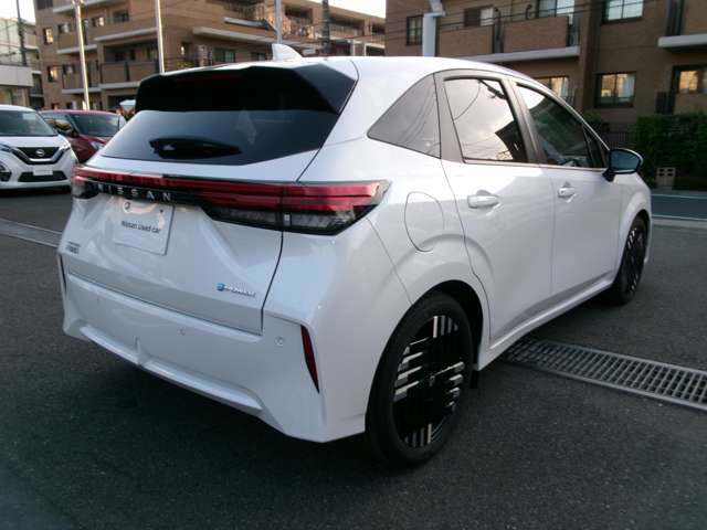 ノートオーラ1.2 G レザーエディション