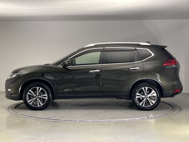 エクストレイル2.0 20Xi