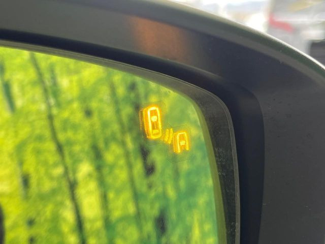 �y�u���C���h�X�|�b�g���j�^�����O�z���s���A�h�A�~���[�̎��p�ɂȂ�₷���ӏ��Ɍ㑱�Ԃ��ڋ߂���ƃT�C�h�~���[�t�߂Ɍx����\���A�h���C�o�[�ɒ��ӊ��N�����Ă���܂��B