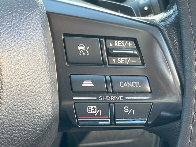 �y�N���[�Y�R���g���[���z�������H�����N���N���s�B�A�N�Z���𗣂��Ă���葬�x�ő��s���ł��A�������^�]���̕��S���y��!�����E�������ȒP�ȃX�C�b�`����Œ����ł��܂��B